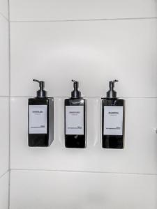 Chic City Apartment, 1BR for 2, Elegant Comfort