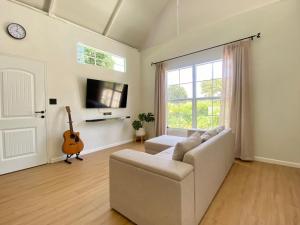 Small Hours Homestead Living Khaoyai