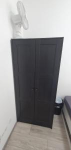 Comfortable Private Rooms with Easy City Center Access