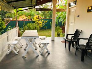 White House Weligama