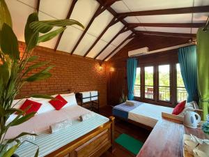 Tree Top View Tree House