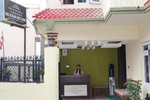 Eusi Serling Guest House