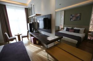 Double or Twin Room with Sea View room in Wes Hotel