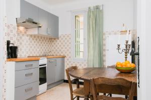 Appartements Regina's Banyuls - Spatious apartment next to the beach : photos des chambres