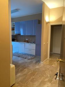 Bilocale di Prestigio a pochi passi a piedi dallo IEO 10 minuti in auto da HUMANITAS 15 minuti dal centro di Milano