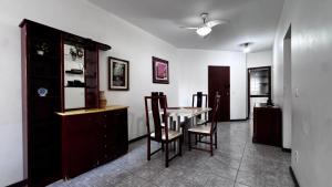 Cabo frio excelente 3 quartos praia forte