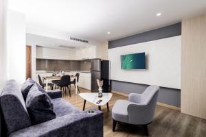 Spacious Duplex 4701 by IBG Pool Gym