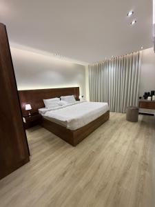 شقه فندقيه حي الملقا