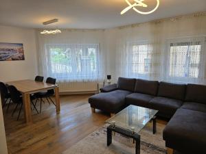 Moderne großzügige Wohnung zu vermieten