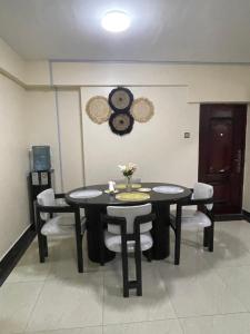 Cosy luxurious and spacious two bedroom apartment in Kileleshwa