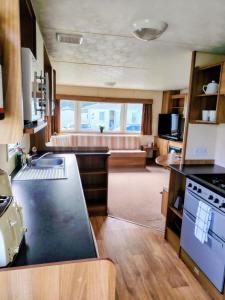 The Willow Caravan Cliff Top Coastal Retreat at Eyemouth Holiday Park Sleeps 6 Near Beach