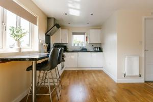 James Ville Marina, Lodge 9