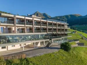 Hotel Purvita - Ski In Ski Out - Infinity Pool