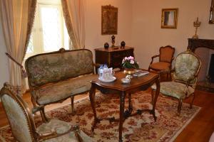 B&B / Chambres d'hotes Chateau de Peufeilhoux : photos des chambres