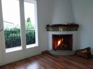 Quiet cozy apartment near beach