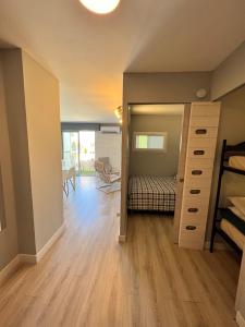 Simple one bedroom apt with pool and tennis at the entrance of Saint Tropez