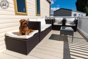 Caravan Hire Mersea Island - EOEPS