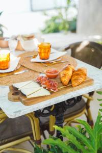 Les Filles (antiga Fonda de la Parra)