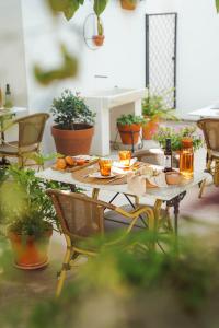 Les Filles (antiga Fonda de la Parra)