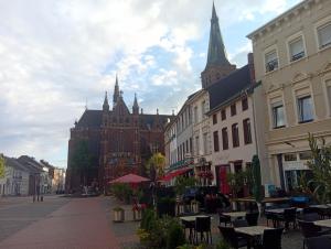 Altstadtnahe Wohnung & Balkon & ruhig