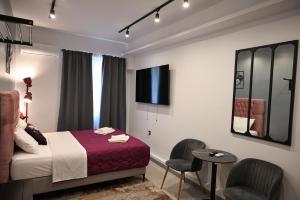 Aphrodite Suite Klathmonos by Zeus Suites