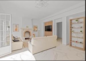 Premium house in Mougins with Private Tennis