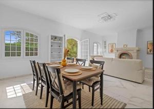 Premium house in Mougins with Private Tennis