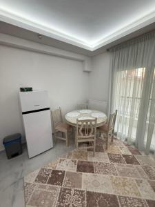 Cems Luxury Apartment