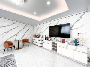 Modern House in Phuket Town