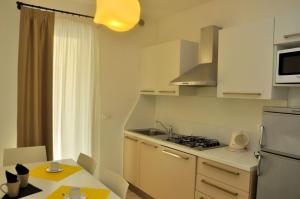 Beautiful apartment with swimming pool and solarium