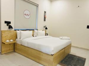 Live Free Hostel Dehradun