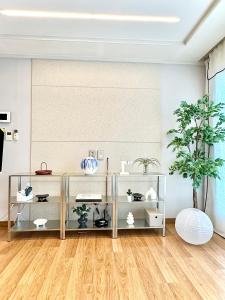 Geoje Notre Maison Family Up to 10 , Near Beach