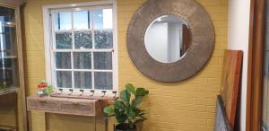 Urban Escape - Crown Prince Suite in Sydney North Shore