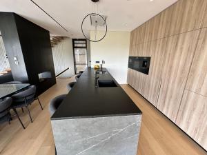 Villa Z1 Imotski - Luxury Retreat with Heated Pool & Spa