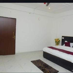 Hotel Aligarh Inn