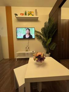 SV Suites Chic 1br Air Residences Makati CBD NR Airport and BGC