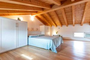 Nice three bedroom apartment close to the sea