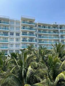 Apartment Beachfront Phan Thiet Ocean Vista - C415