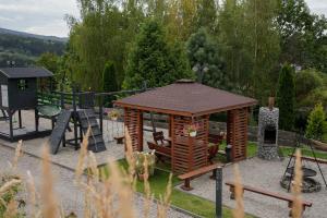 Domek z bali drewnianych w górach Jacuzzi & Balia - Osada Chełm