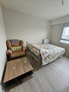 Chambre disponible dans mon appartement 25 minutes a pieds de la gare de Tours