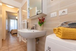 Modern apartment in a residence with pool