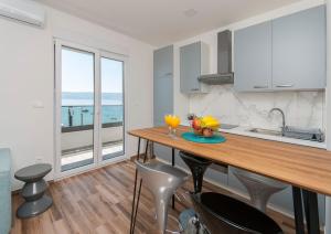 Luxury apartments and penthouse M&A Vojnovic Duće Omiš