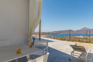 Villa Nabia By Milos Concierge