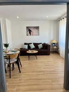 L indémodable rénové spacieux et lumineux avec 2 chambres