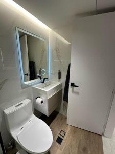 Apartmento Lecheria 3 hab 2 baños Moderno hasta 8 personas