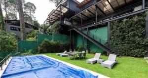 Villa Napoli - Forest retreat, pool, jacuzzi, river