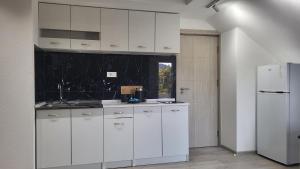 Nomad Montenegro No2