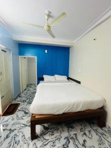 Balajiresidency Lodge