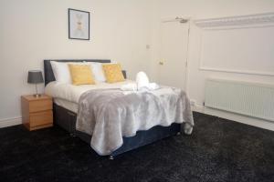 Hull Contractor Lodge-Sleeps 10, Free Parking, Near Stadium