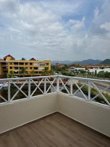 Apartamento Lecheria 2 Hab 2 Baños Terraza Planta Eléctrica - De Lujo